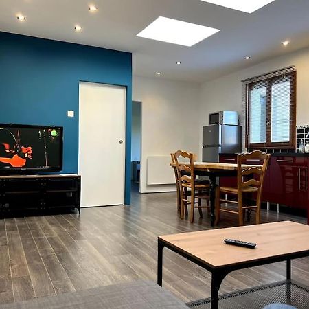 Appartement Calme Au Coeur Du Jardin Violaines Exterior foto